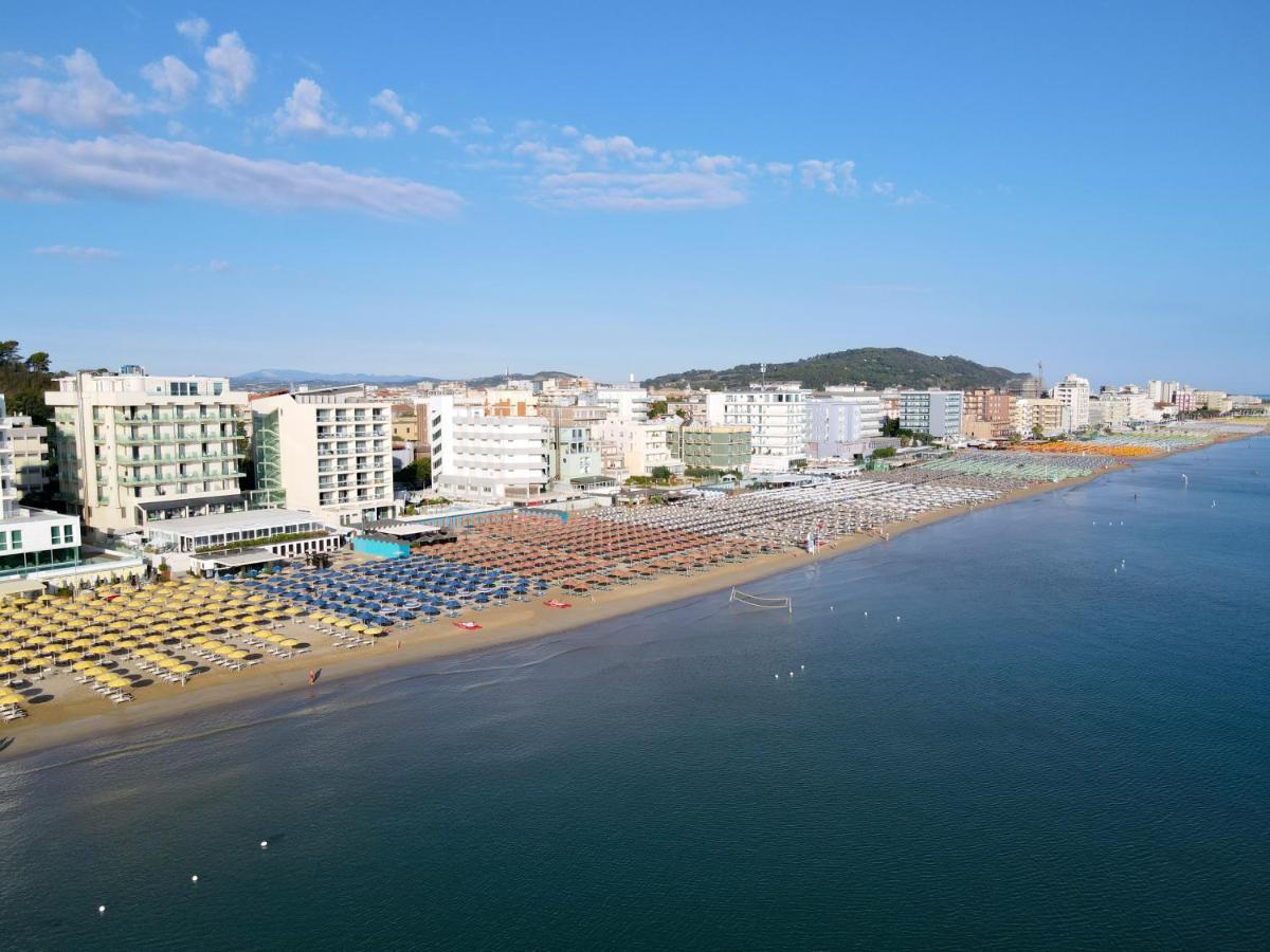 Nautilus Family Hotel Pesaro Exterior foto